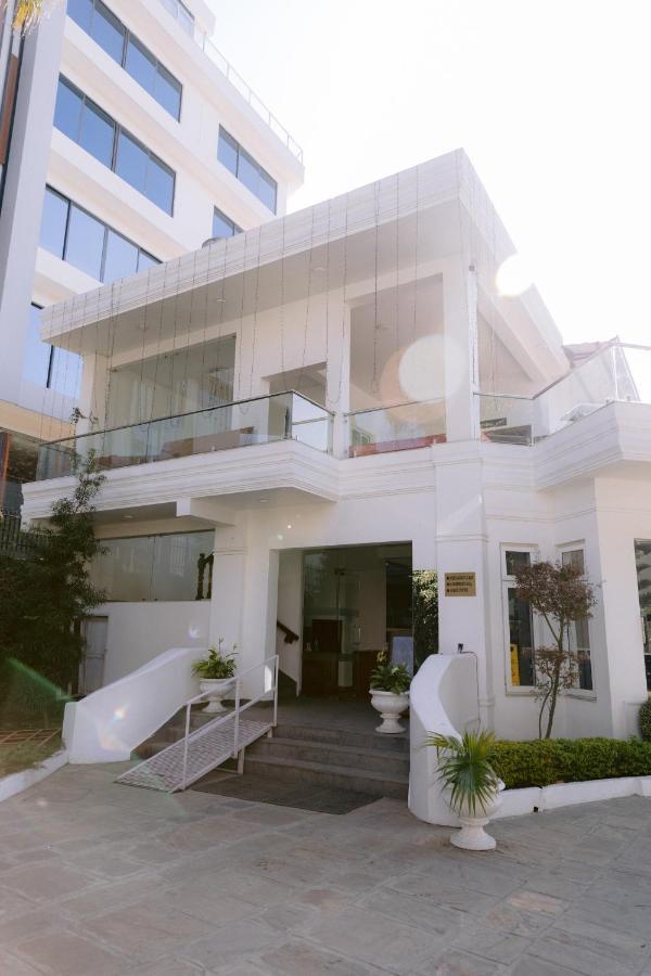 Aranya Boutique Hotel Katmandou Extérieur photo